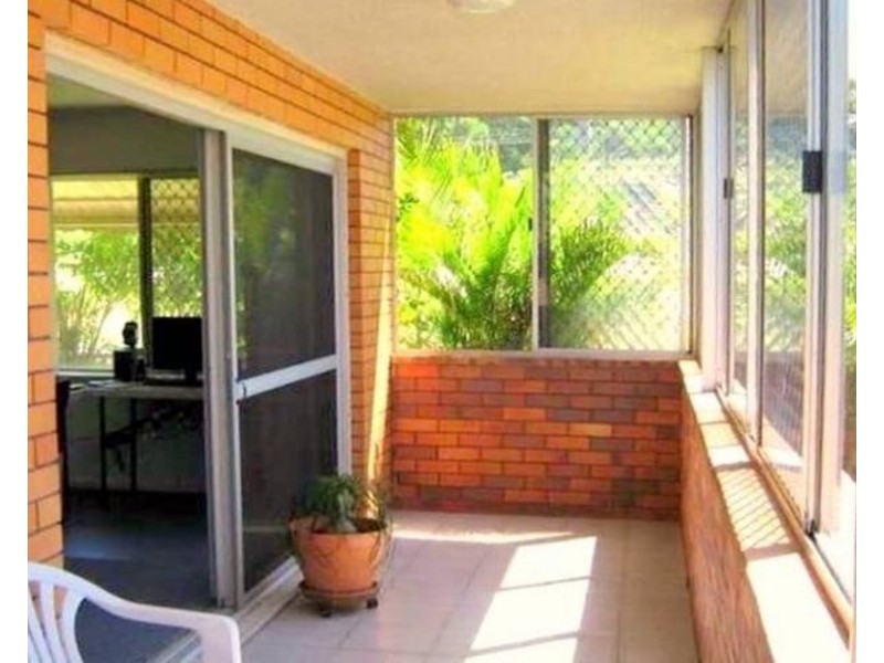 1/1 Awoonga Ave, Burleigh Heads QLD 4220