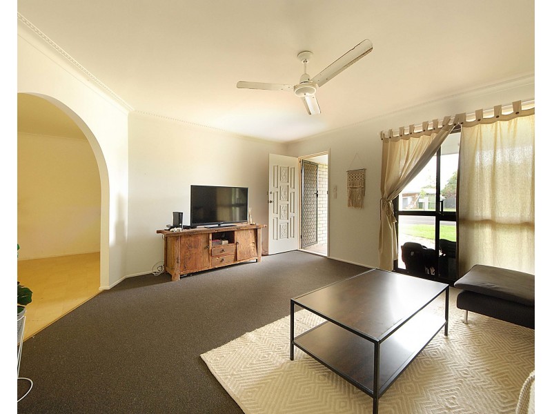 148 Acanthus Avenue, Burleigh Waters QLD 4220