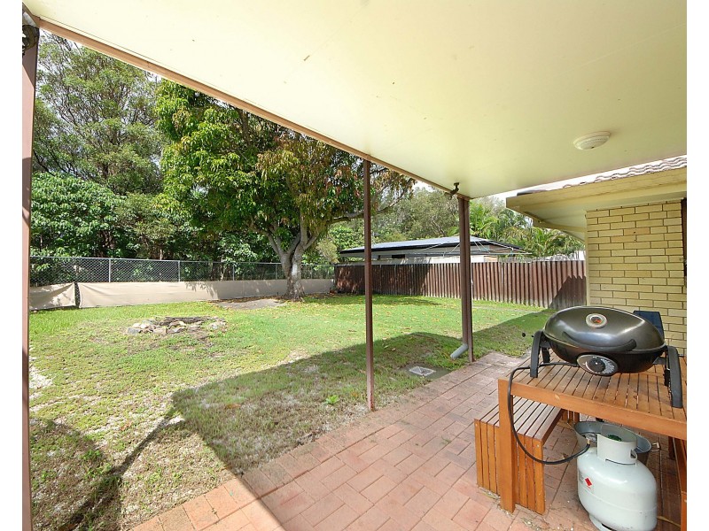 148 Acanthus Avenue, Burleigh Waters QLD 4220