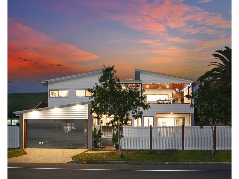 81 Burleigh St, Burleigh Waters QLD 4220