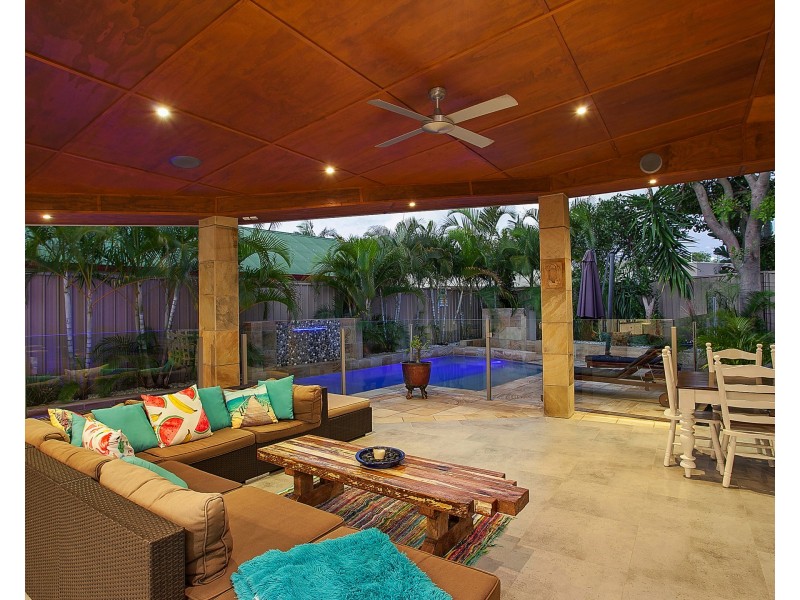 81 Burleigh St, Burleigh Waters QLD 4220