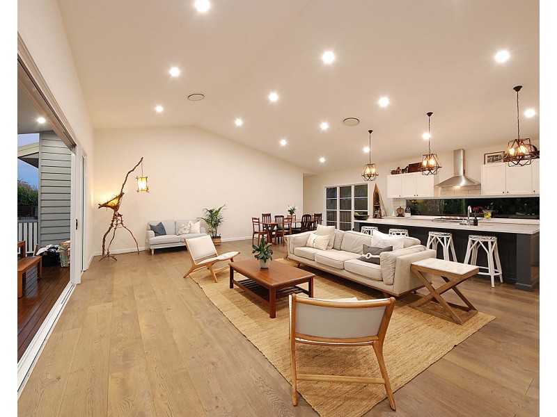 6 Babbler Ct, Burleigh Waters QLD 4220