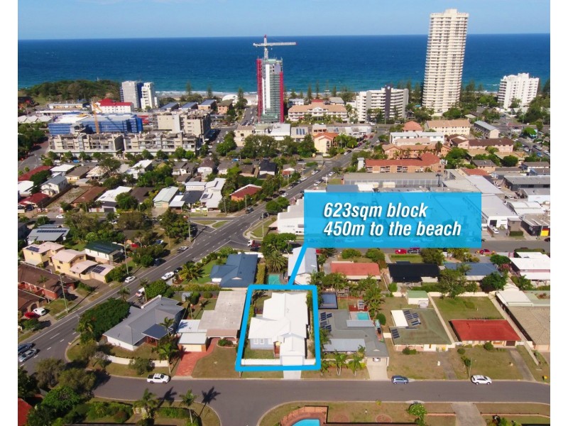 6 Babbler Ct, Burleigh Waters QLD 4220