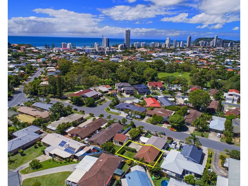 2/9 Snipe St, Miami QLD 4220