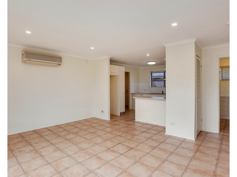 2/9 Snipe St, Miami QLD 4220