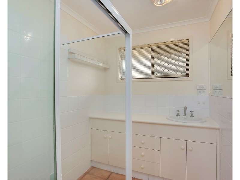 2/9 Snipe St, Miami QLD 4220