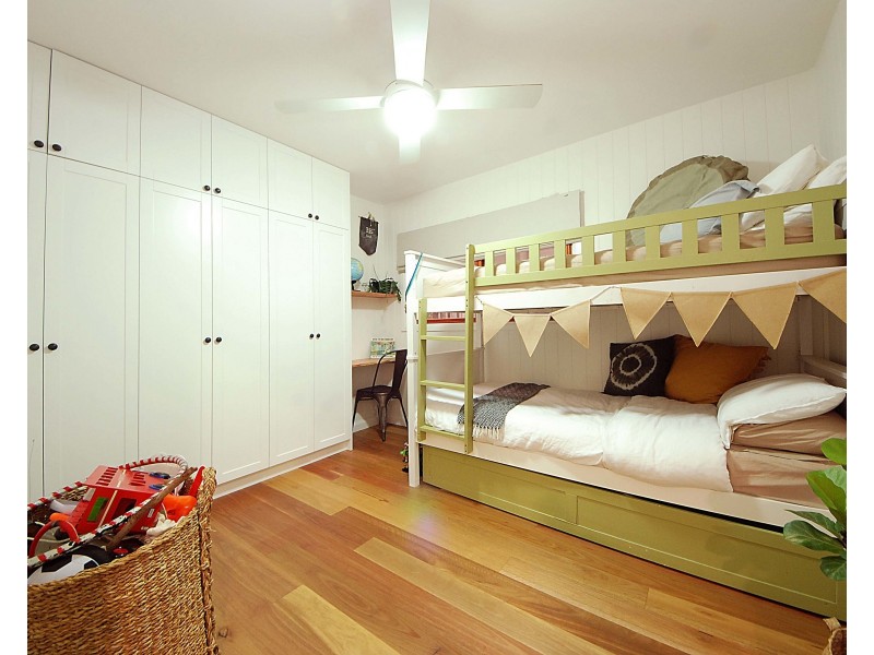 78 Albion Ave, Miami QLD 4220