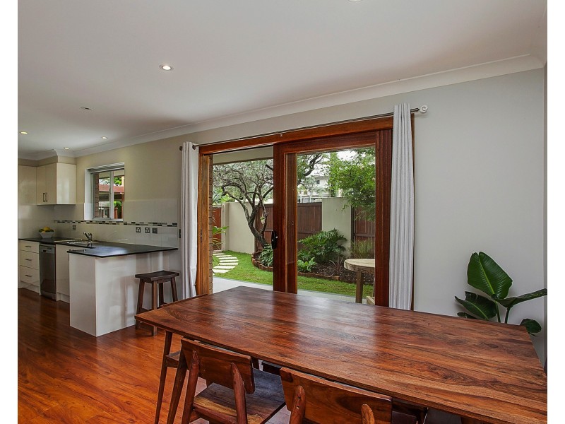 176 Nobby Parade, Miami QLD 4220