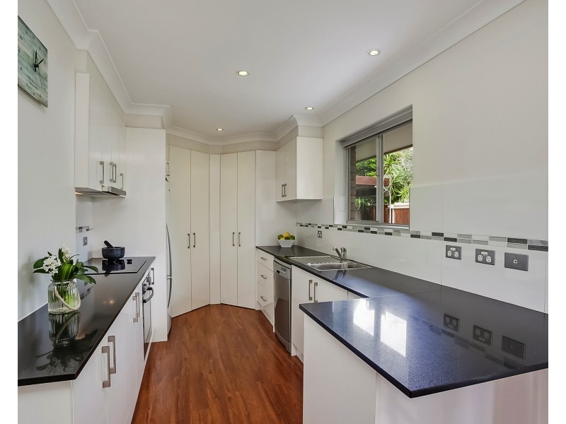 176 Nobby Parade, Miami QLD 4220