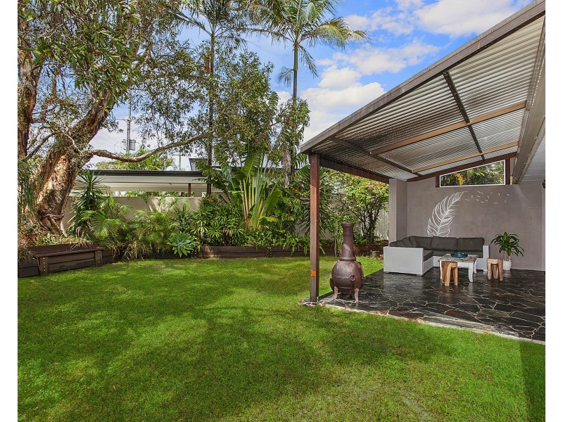 176 Nobby Parade, Miami QLD 4220