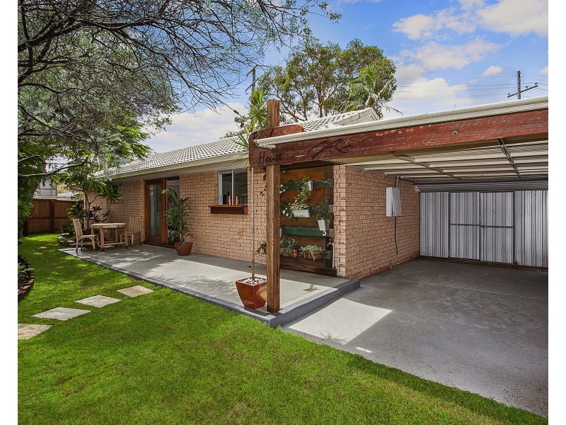 176 Nobby Parade, Miami QLD 4220