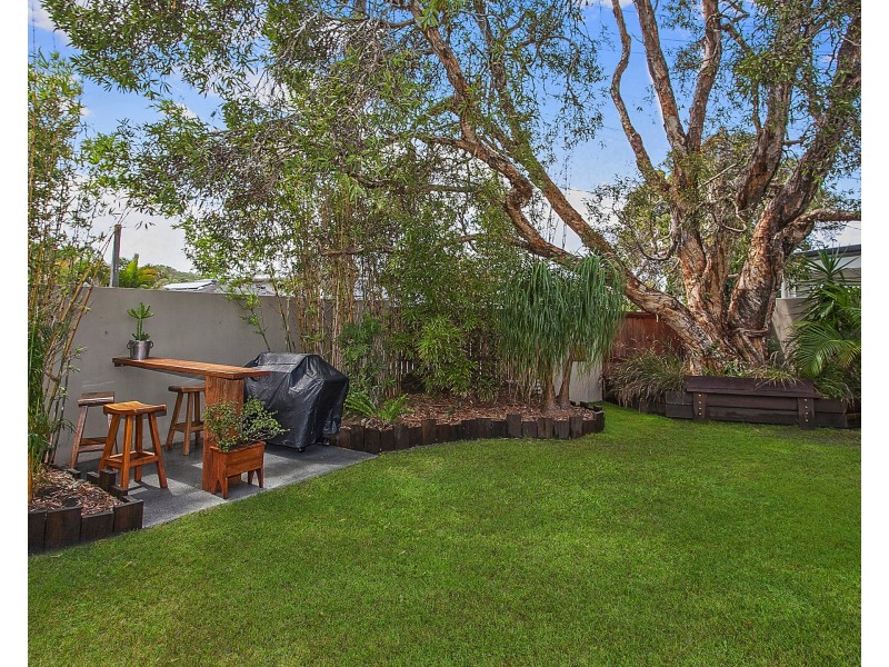 176 Nobby Parade, Miami QLD 4220