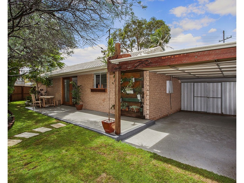 176 Nobby Parade, Miami QLD 4220