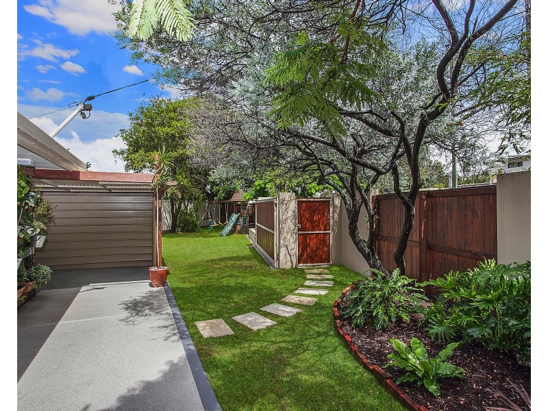 176 Nobby Parade, Miami QLD 4220
