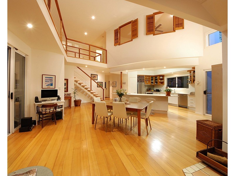12 Messines Crescent, Miami QLD 4220
