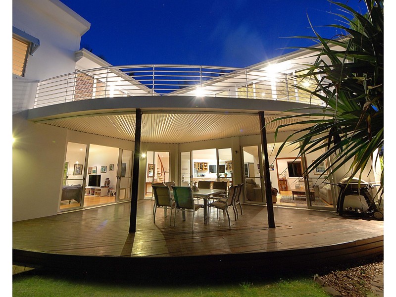12 Messines Crescent, Miami QLD 4220