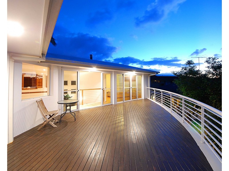 12 Messines Crescent, Miami QLD 4220