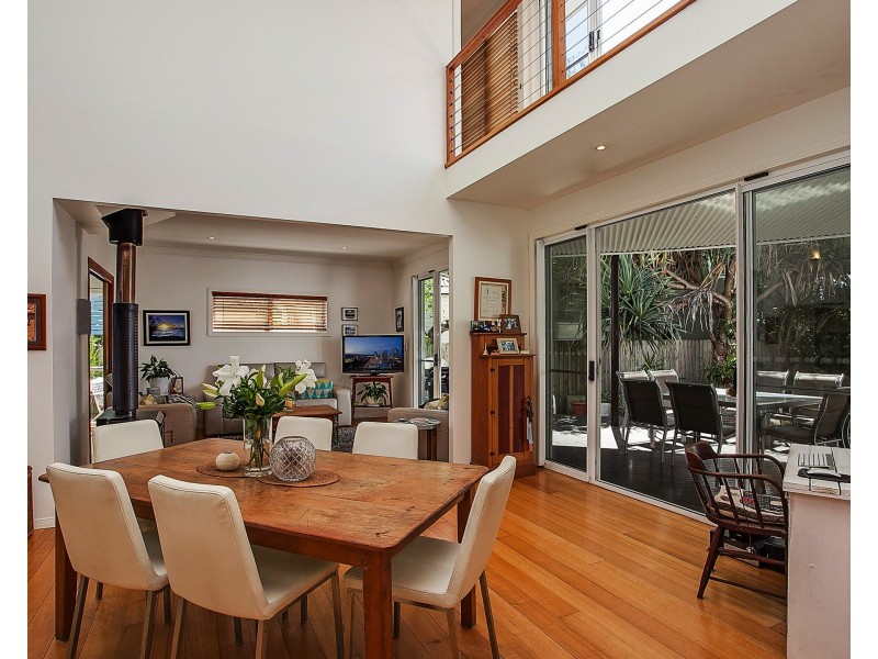 12 Messines Crescent, Miami QLD 4220