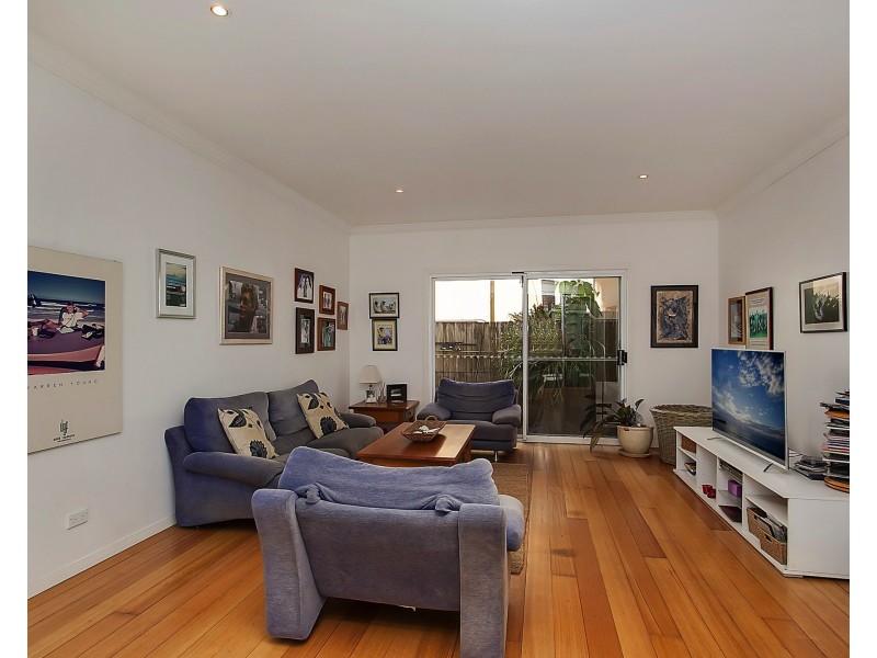 12 Messines Crescent, Miami QLD 4220