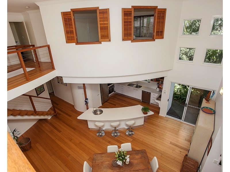 12 Messines Crescent, Miami QLD 4220