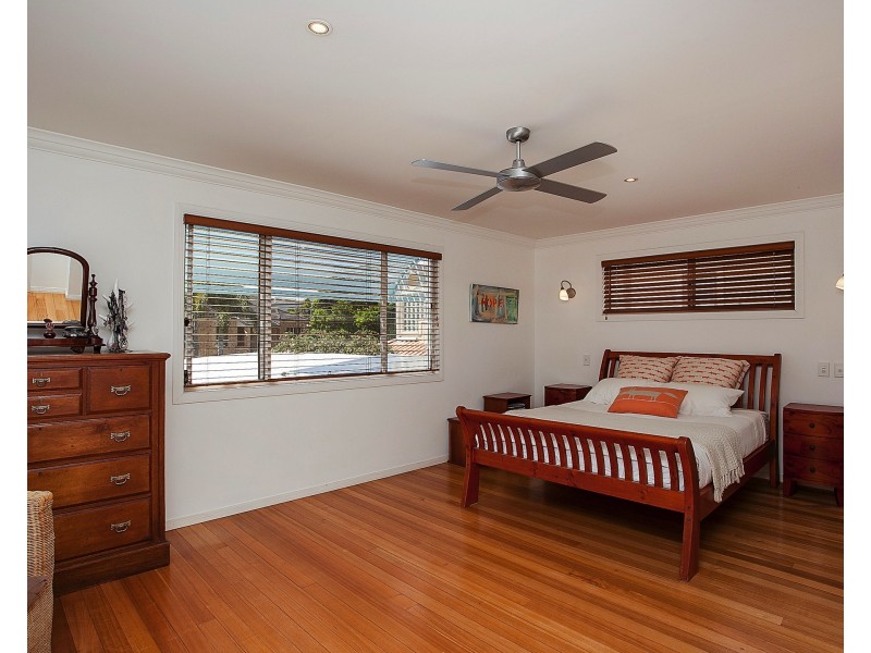 12 Messines Crescent, Miami QLD 4220