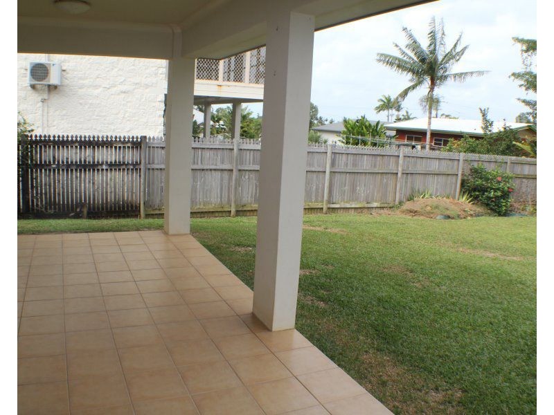 12 Jessie Lane, South Mission Beach QLD 4852