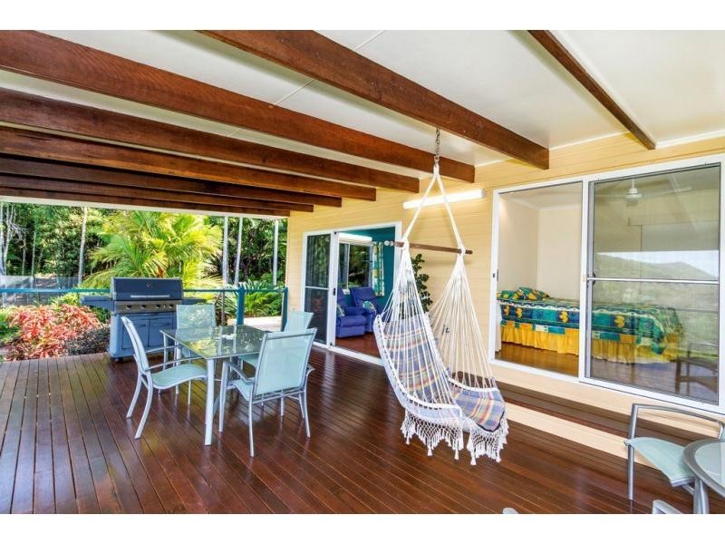 550 Etty Bay Road, Etty Bay QLD 4858