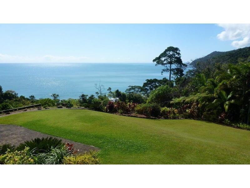 550 Etty Bay Road, Etty Bay QLD 4858