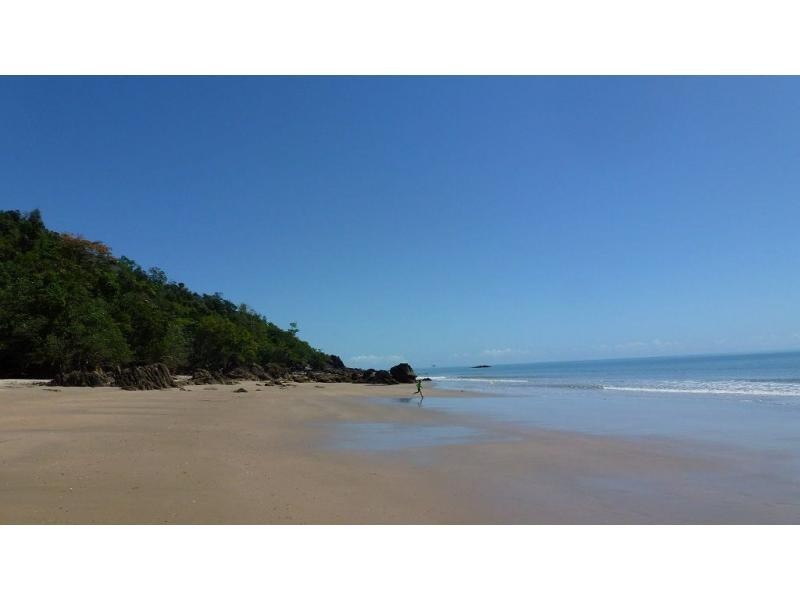 550 Etty Bay Road, Etty Bay QLD 4858