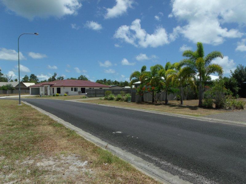 27 Mariner Drive, South Mission Beach QLD 4852