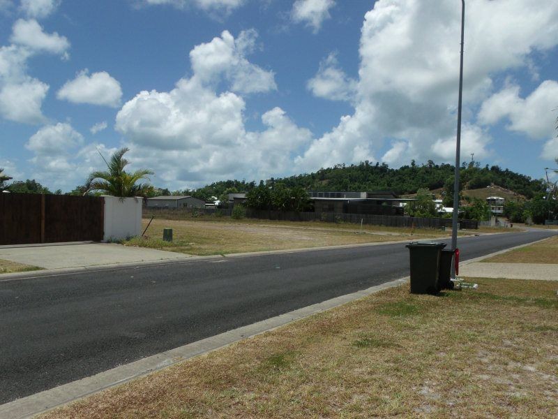 27 Mariner Drive, South Mission Beach QLD 4852