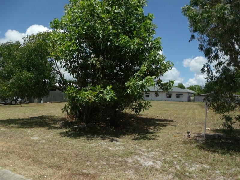 27 Mariner Drive, South Mission Beach QLD 4852