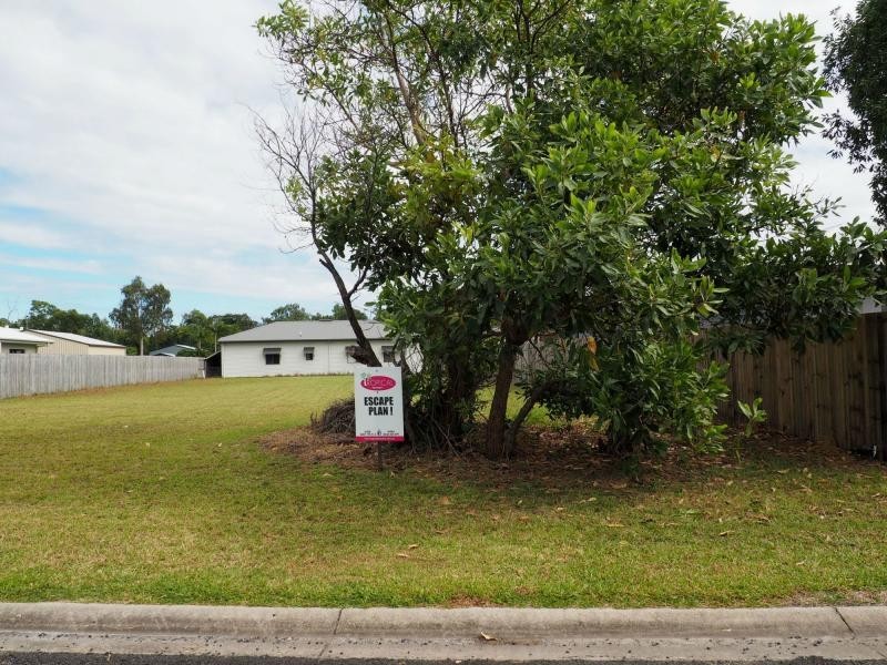 27 Mariner Drive, South Mission Beach QLD 4852