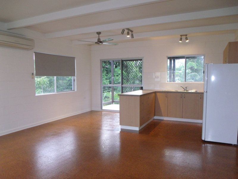25 Holland Street, Wongaling Beach QLD 4852