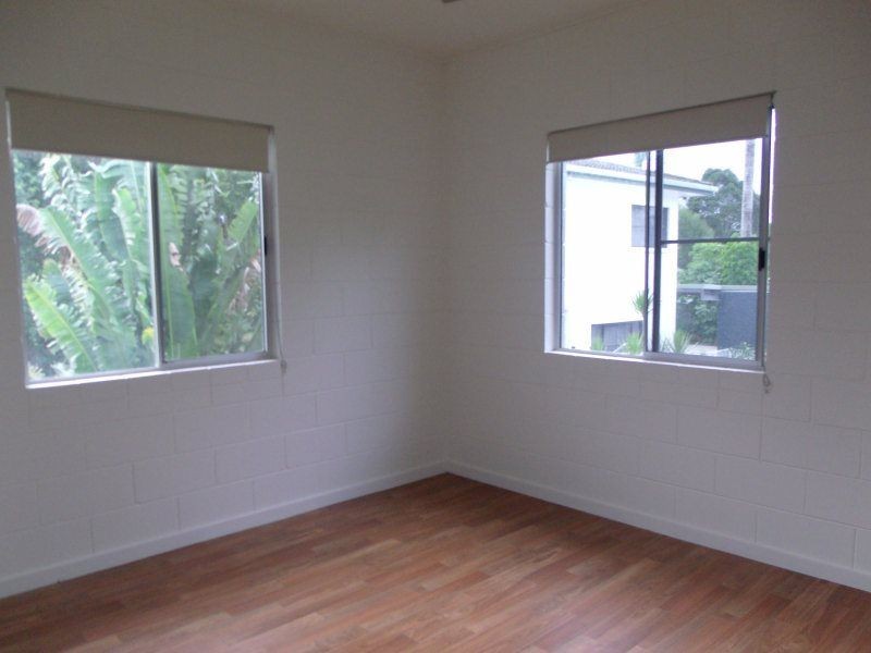 25 Holland Street, Wongaling Beach QLD 4852