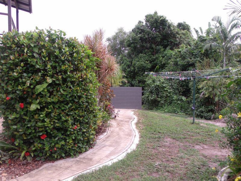25 Holland Street, Wongaling Beach QLD 4852