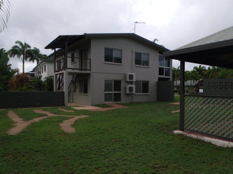 25 Holland Street, Wongaling Beach QLD 4852