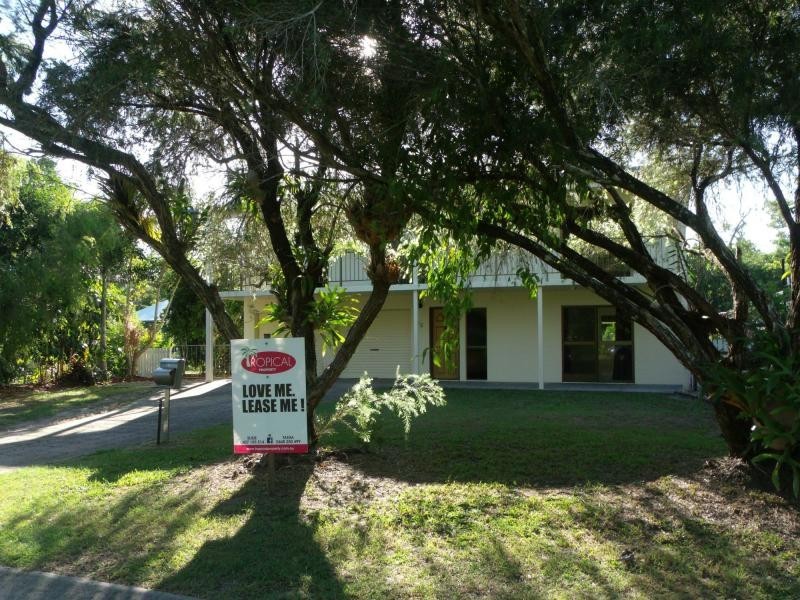 25 Seafarer Street, South Mission Beach QLD 4852