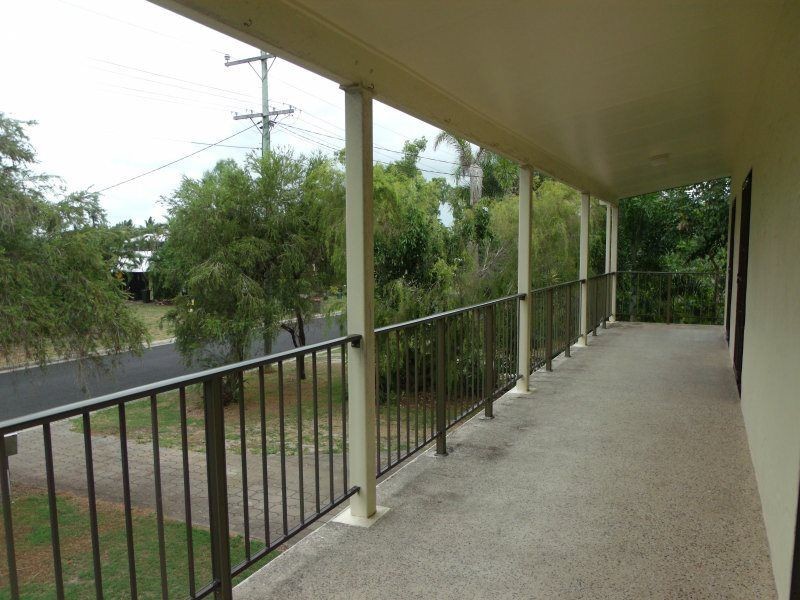 25 Seafarer Street, South Mission Beach QLD 4852