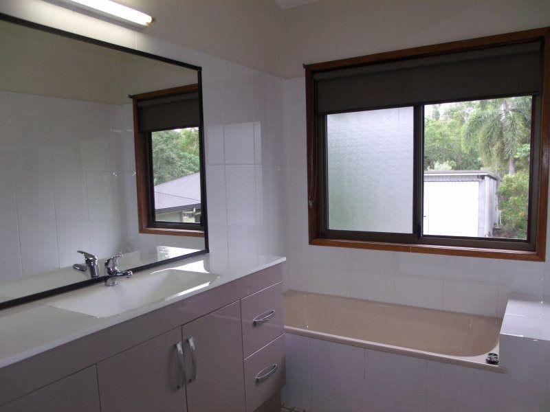 25 Seafarer Street, South Mission Beach QLD 4852