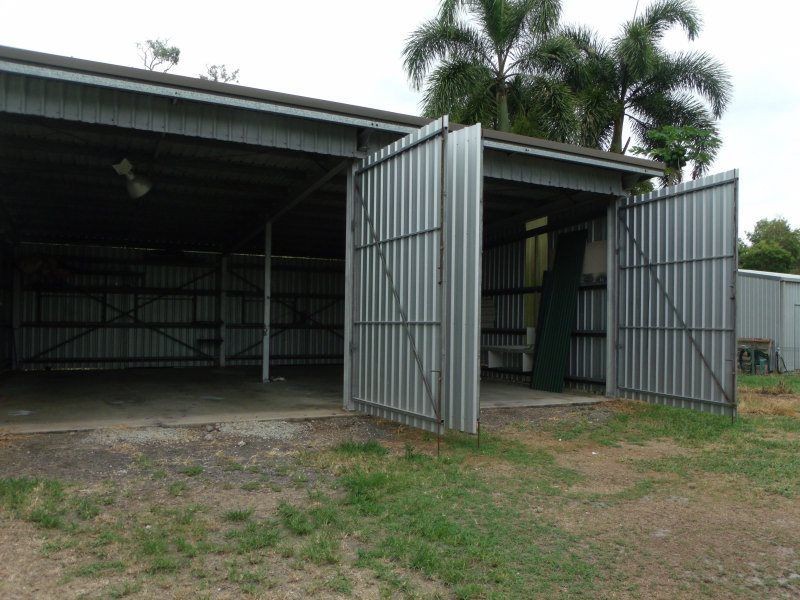 25 Seafarer Street, South Mission Beach QLD 4852
