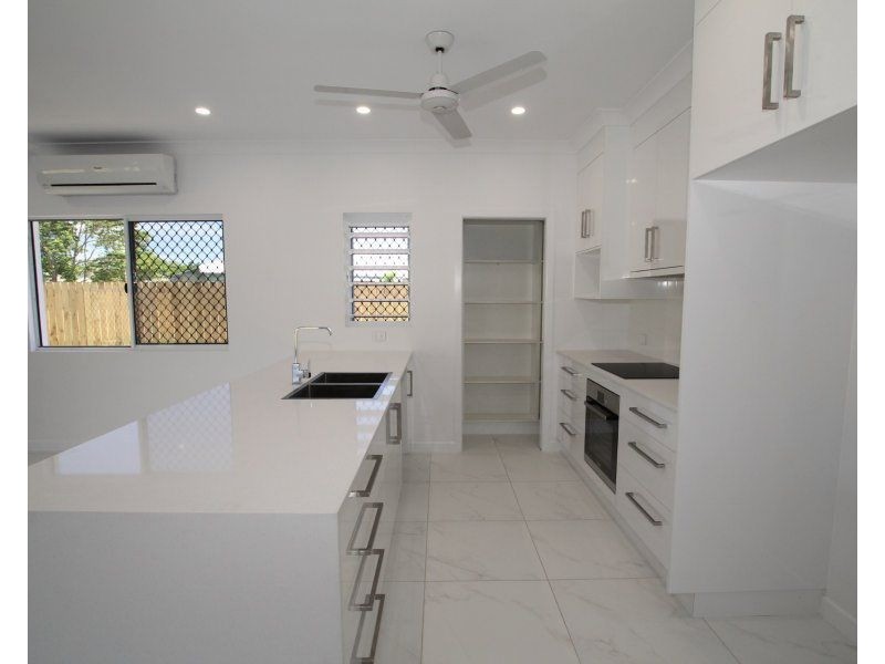 2 Spinnaker Street, South Mission Beach QLD 4852