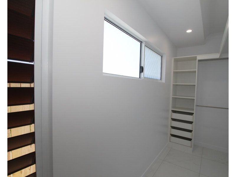 2 Spinnaker Street, South Mission Beach QLD 4852