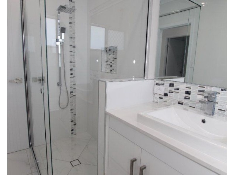 2 Spinnaker Street, South Mission Beach QLD 4852