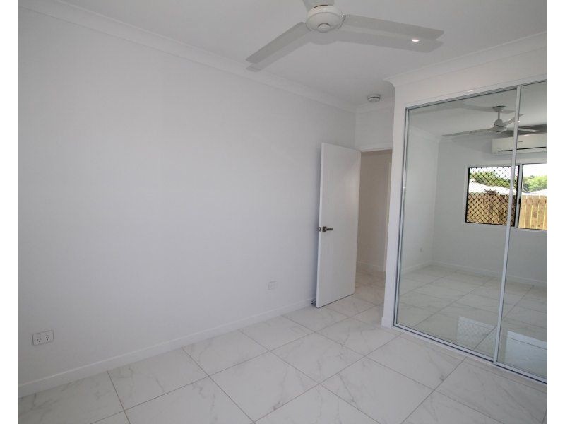 2 Spinnaker Street, South Mission Beach QLD 4852