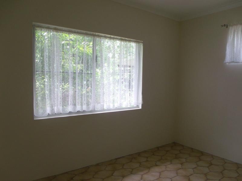 13 Pacific Parade, Mission Beach QLD 4852