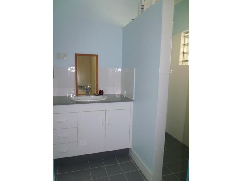 13 Pacific Parade, Mission Beach QLD 4852