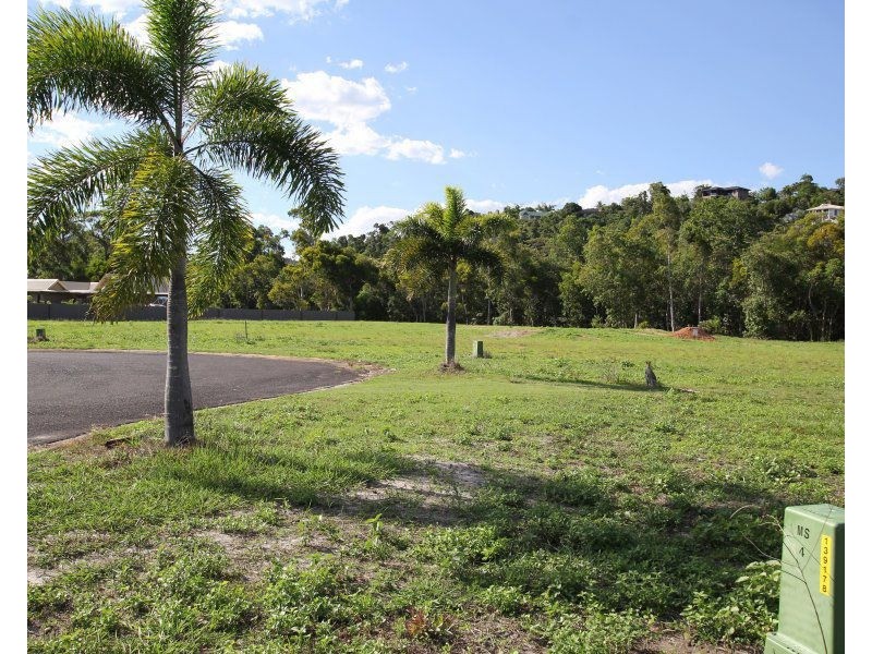 22 Midshipman Street, South Mission Beach QLD 4852