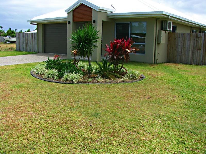 16 Heliconia Street, South Mission Beach QLD 4852