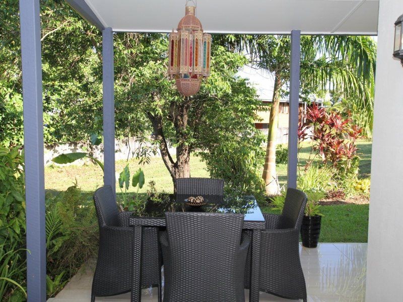 1/18 Giufre Crescent, Wongaling Beach QLD 4852